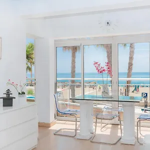 https://apartamento-lujo-frente-al-mar-centro-de-malaga.es-andalucia.com
